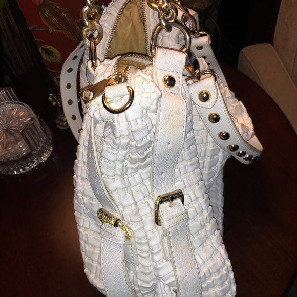 ❤️SOLD❤️White Faux Leather Bag - Picture 2 of 4